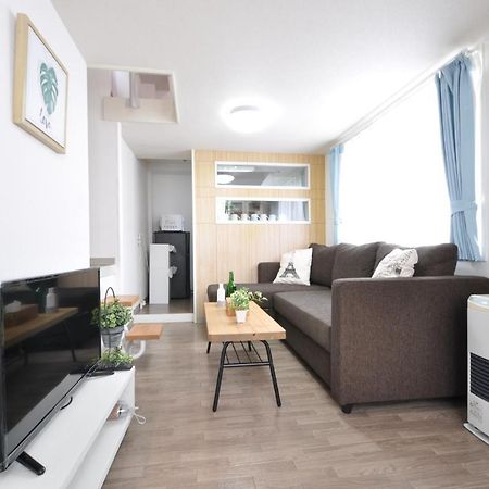 Appartamento Ams Hiragishi 11 Rm 502 平岸駅から3分 解放感あって明るいお部屋 家族やお友達と 札幌ドームや中心部まで1駅 Esterno foto
